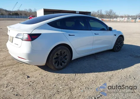 2018 Tesla Model 3 Long Range/Mid Range из США, поврежденный, VIN 5YJ3E1EA6JF038731